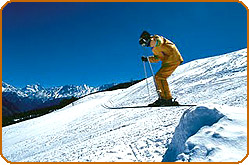  skiing in Auli
